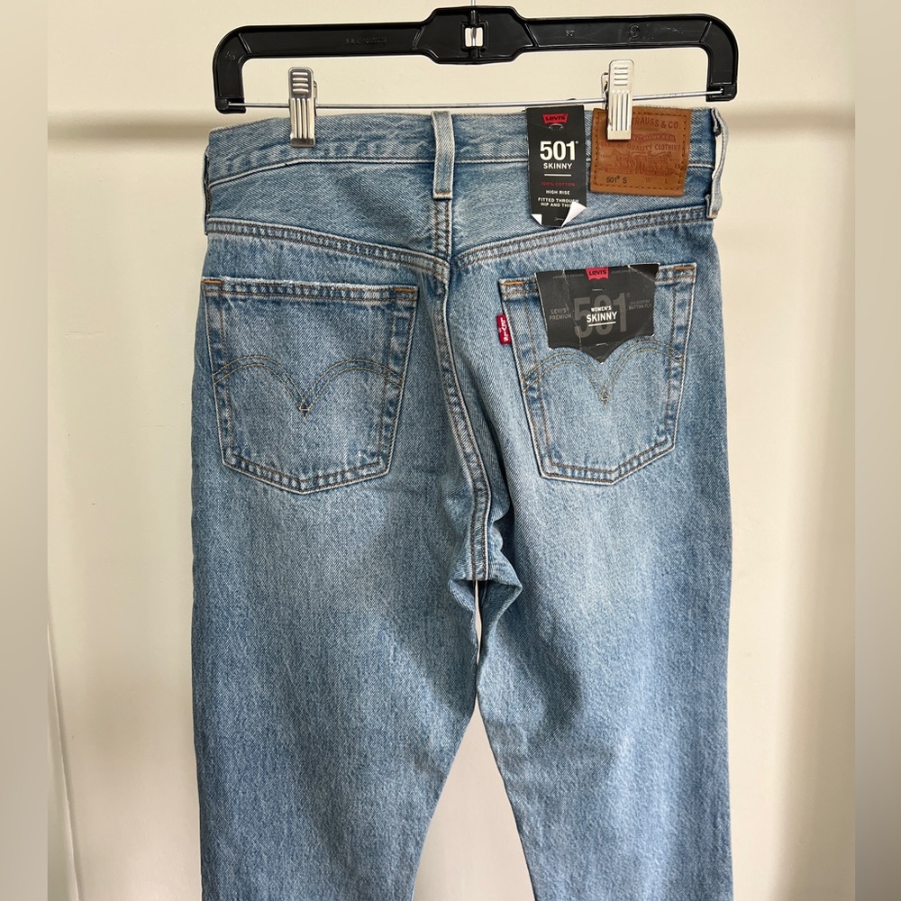 Levi distressed jeans, size 26x28